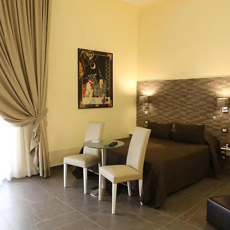 Boutique Piazza Carita Hotel 4*