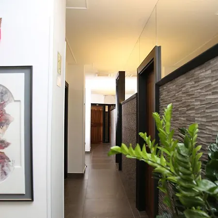 Boutique Piazza Carita Hotel Neapol