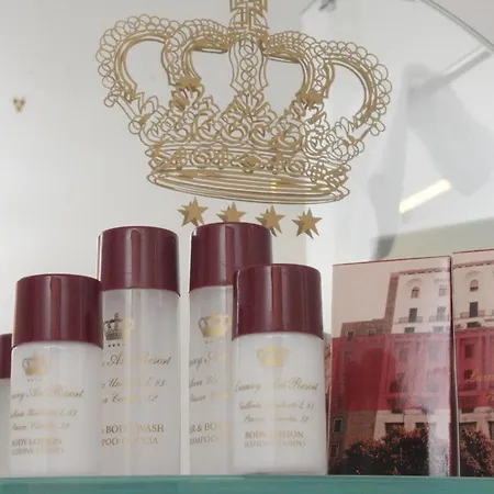 Hotel Boutique Piazza Carita 4*