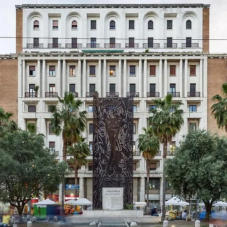 Boutique Piazza Carita