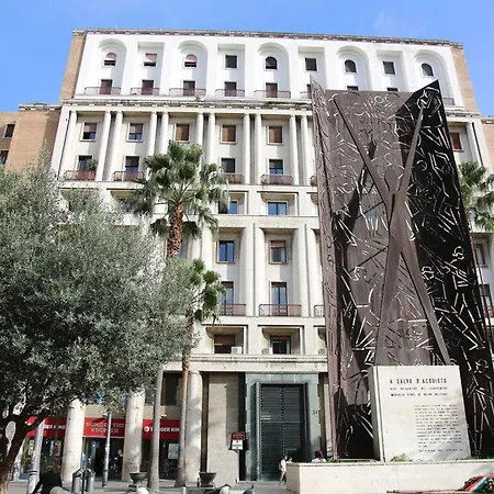 Boutique Piazza Carita Neapol