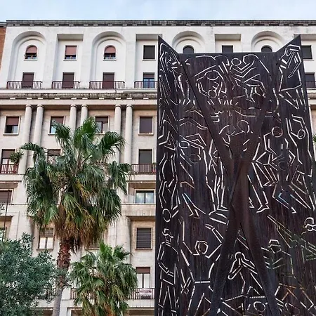 Boutique Piazza Carita 4*